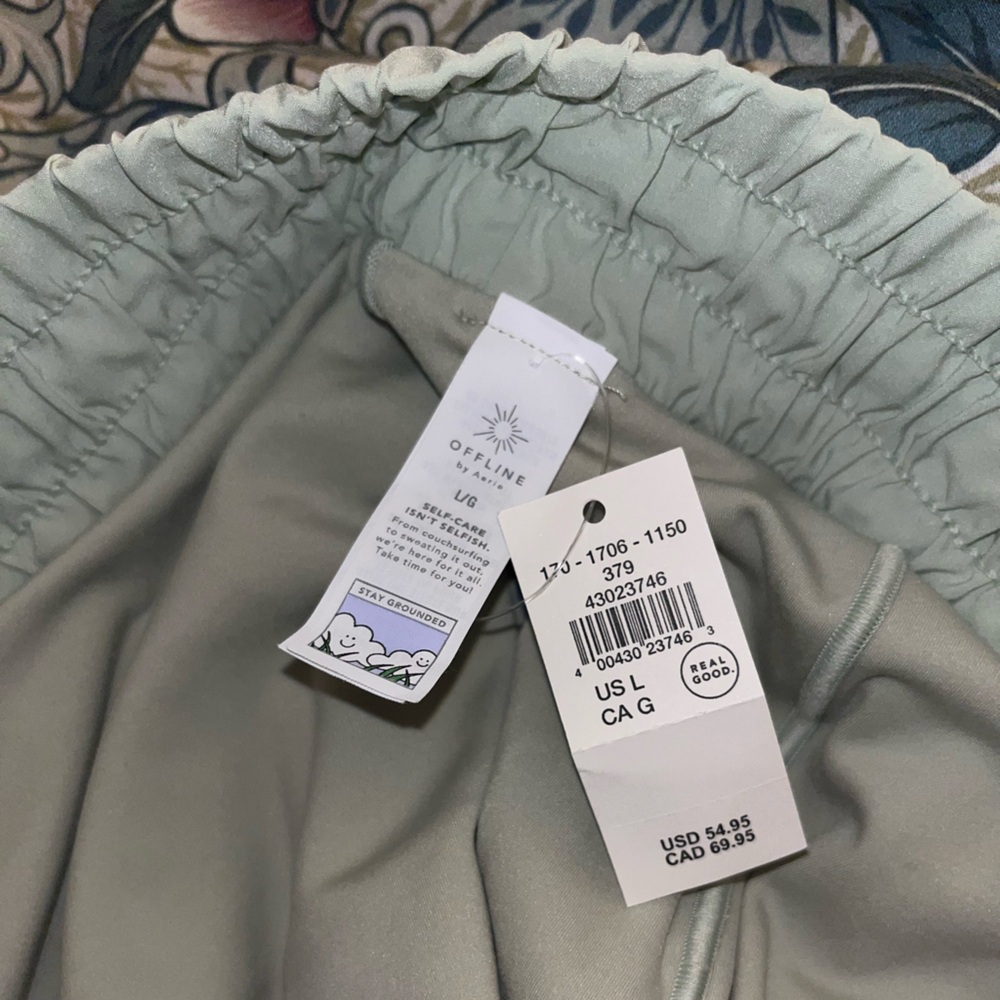 Offline by Aerie Hot Stuff Shorts - Picture 2 of 5